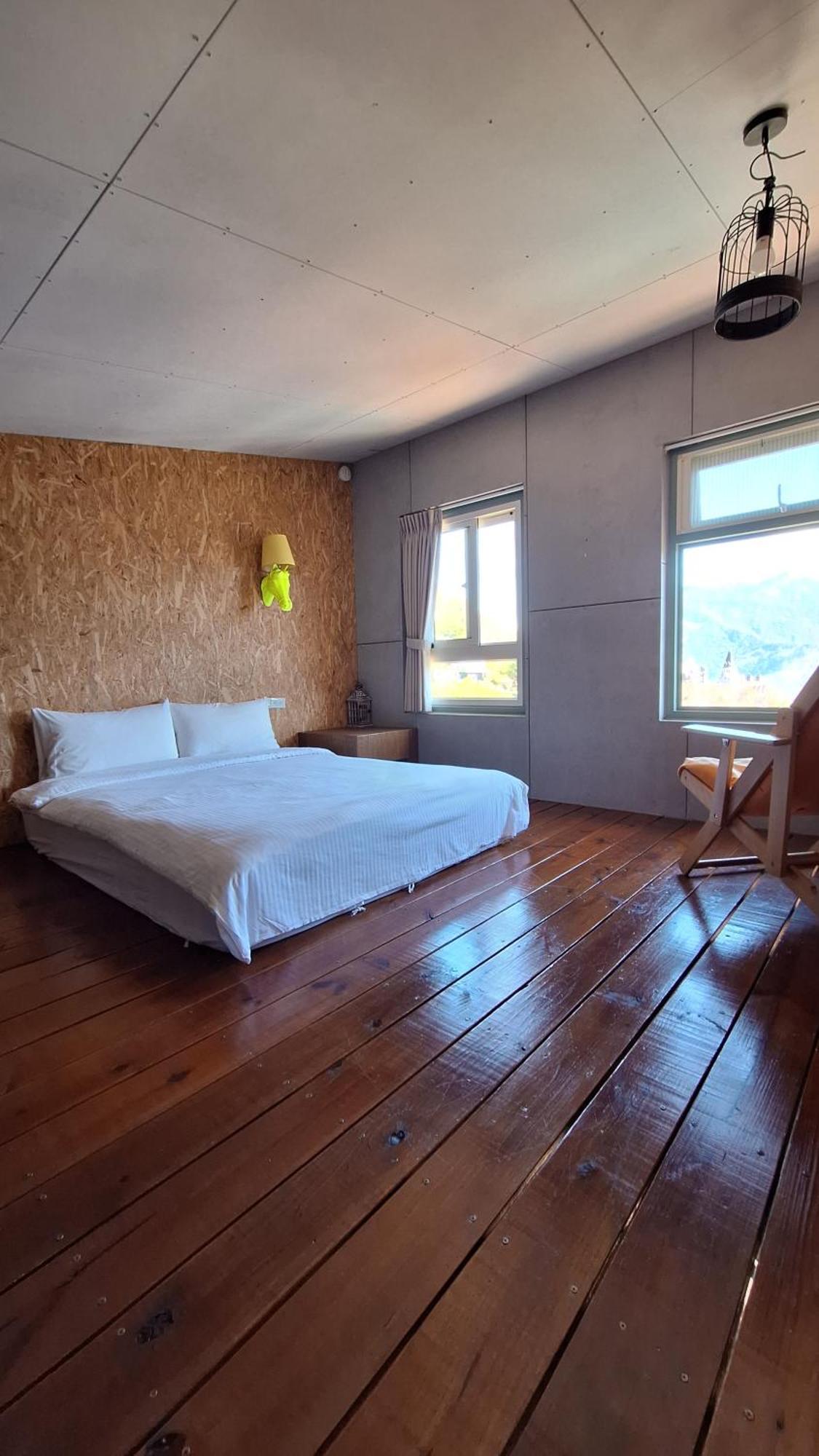 Bed and Breakfast Moose & Squirrel Renai Exterior foto
